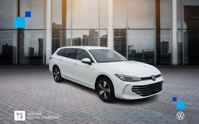 Volkswagen Passat cena 206900 przebieg: 10, rok produkcji 2024 z Ostrów Lubelski małe 529